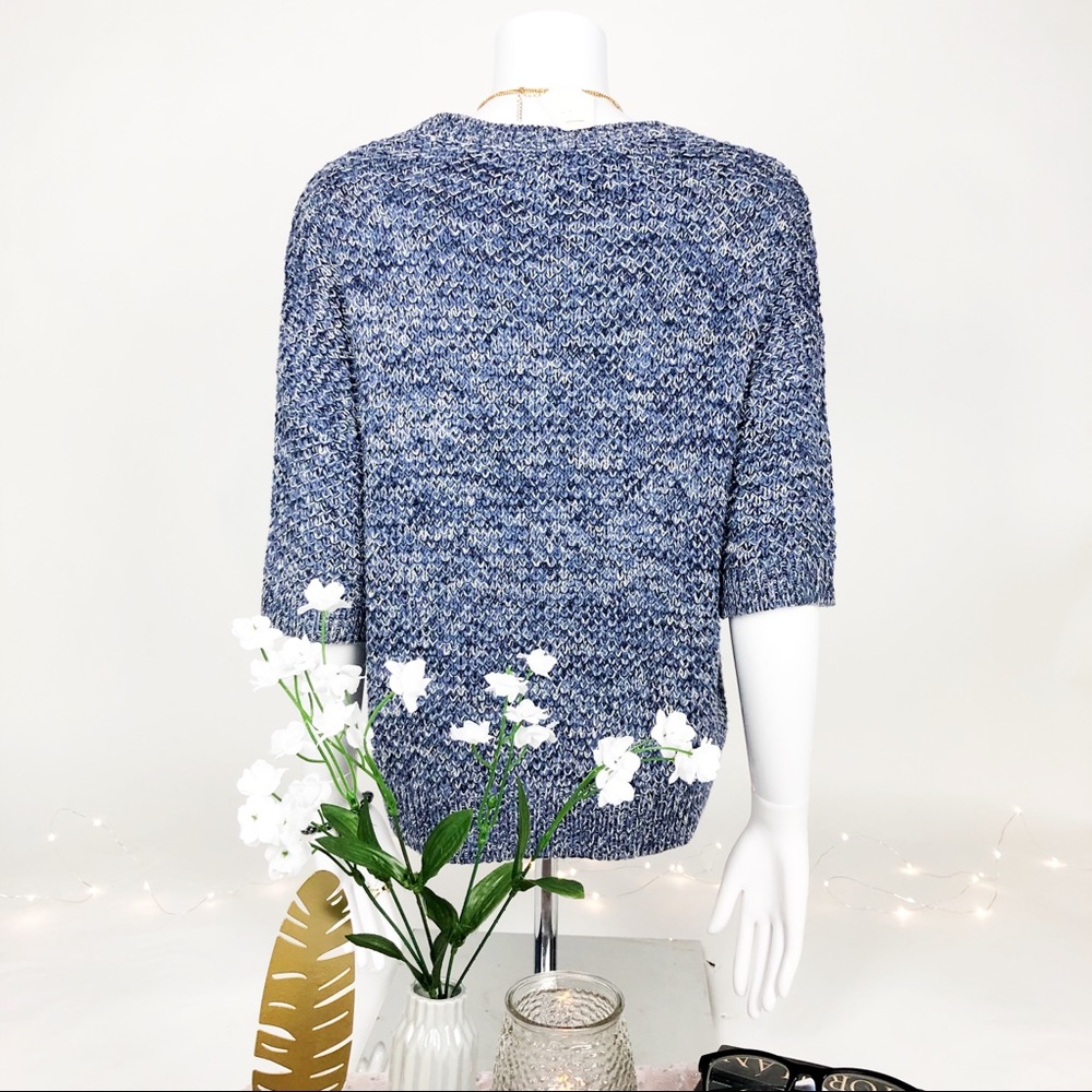 Sweater - Picture 4 of 4